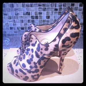 Christian Louboutin Lady Derby